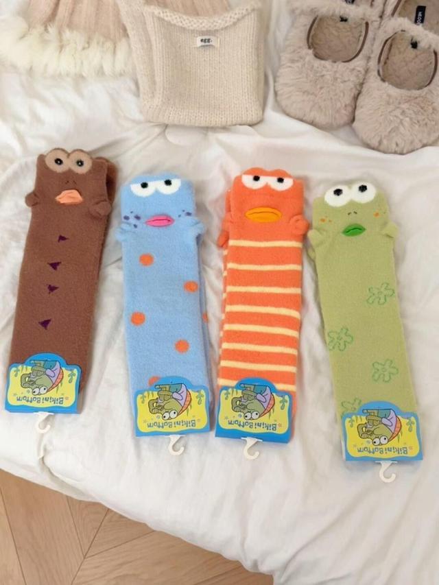 秋冬搞怪立體比奇堡丑魚毛絨中筒襪(預購)