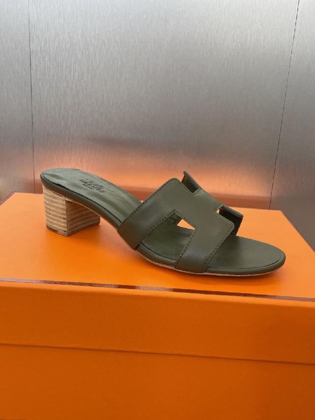 Hermes 春夏经典款 Oran 拼色工字拖女鞋  H家粗跟圆头露趾果冻色