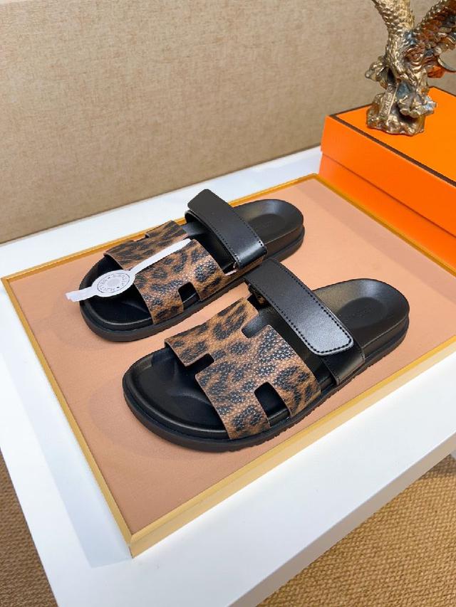 H家 Chypre爱马仕二舅凉鞋[转圈]情侣款上新 小牛皮机能风凉鞋