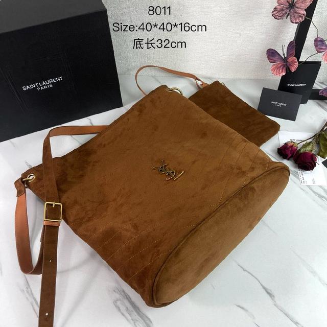 极致奢华的box小牛皮  细腻丝滑  高级感拉满[强]设计上加了手柄