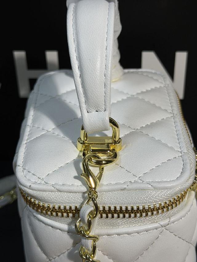 菱格女包链条包真皮单肩化妆包！最火最新式五金