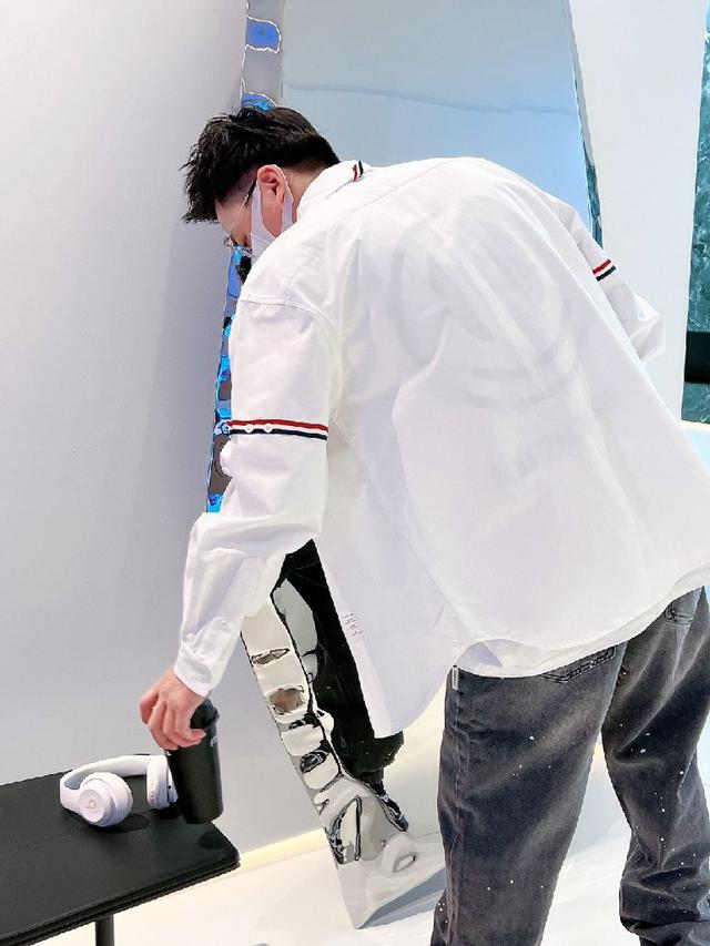 面料采用订染高密格纹面料 起订量1000米 螺纹 拼接针织面料8条布起订