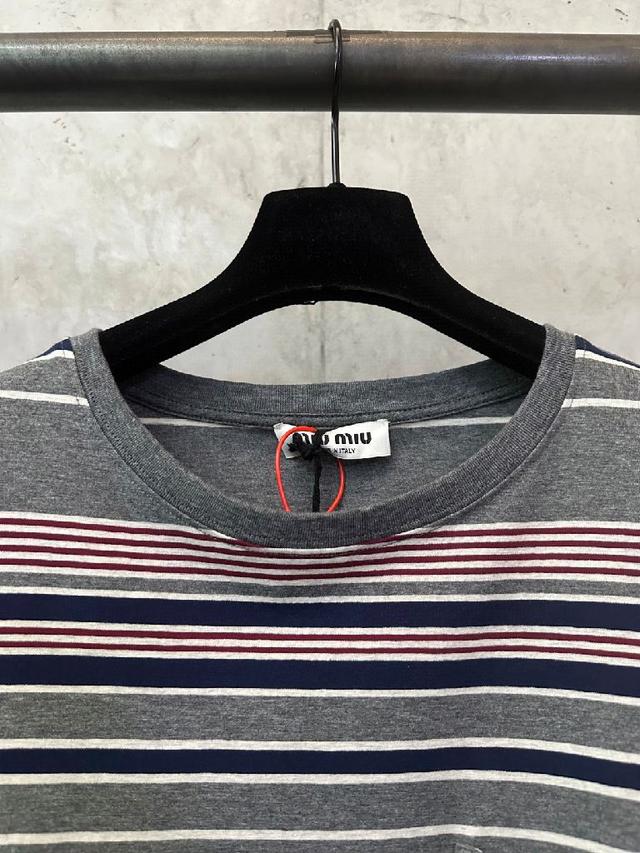 Jil sander 吉尔 桑德 25SS 纯色贴标圆领套头卫衣