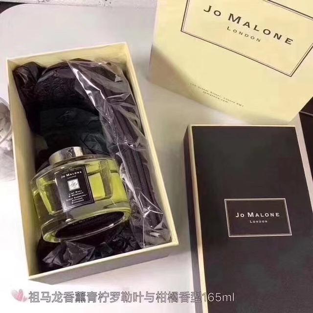 一比一专柜版本，祖马龙香薰藤条165ml！味道：英国梨，青柠，红玫瑰，黑石榴。