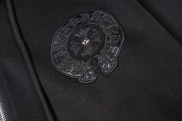 巴黎世家 / 安德玛 BALENCIAGA × Under