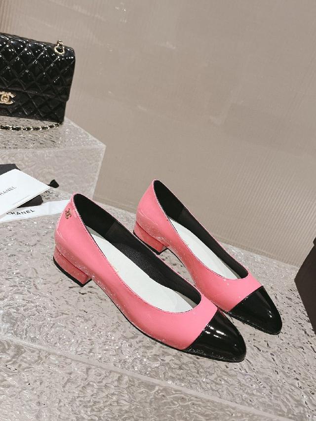 ퟐퟎퟐ3C早秋系列火爆上新，这一季香家小爆款！真的一眼爱了，经典色完美搭配