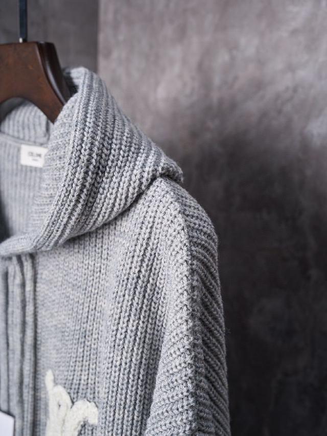 面料：采用380克双股毛圈。螺纹搭配420克双纱。刺绣工艺3D立体刺绣