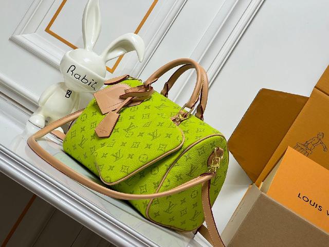 LV Travels With Grace Coddlington