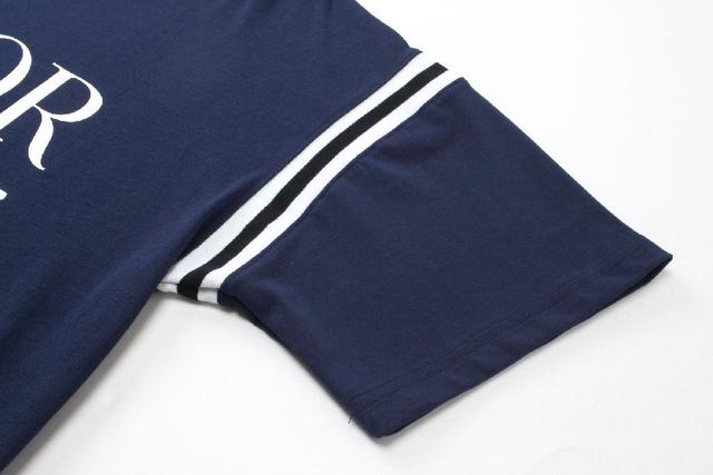 双纱240克重。简洁时尚，经典百搭，  颜色：黑，白尺码：XS   S  M L