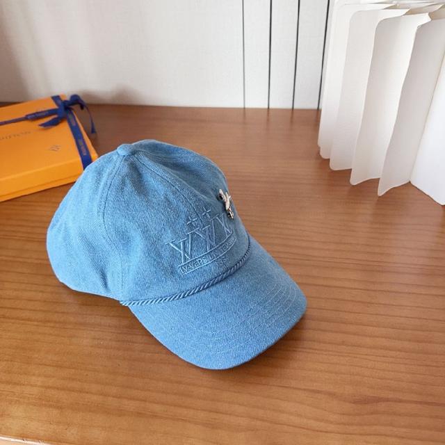 迪奥渔夫帽🧢休闲百搭款🆒 👏饱满立体高颅顶❗️