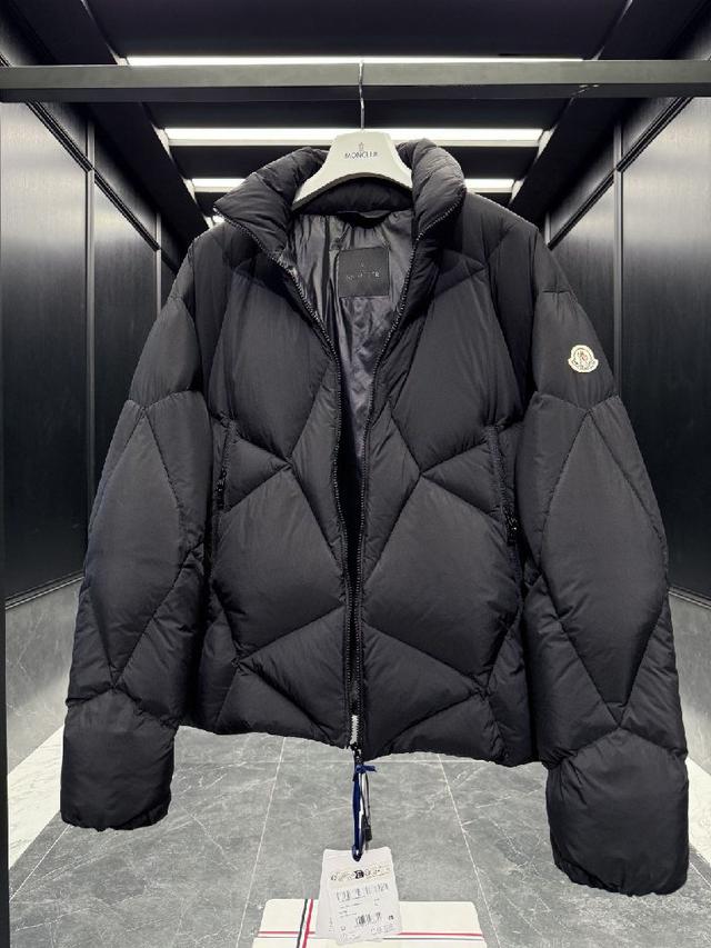 蒙口 Boed 短款收腰狐狸毛领羽绒服 经典款🌟原版打造1:1