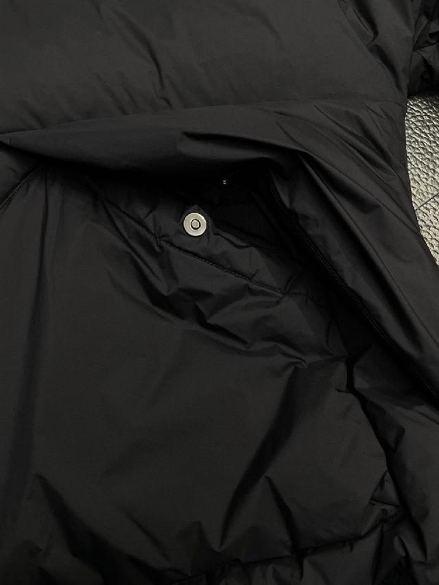 独家专供秋冬新款立领羽绒服。贸易公司渠道稀出