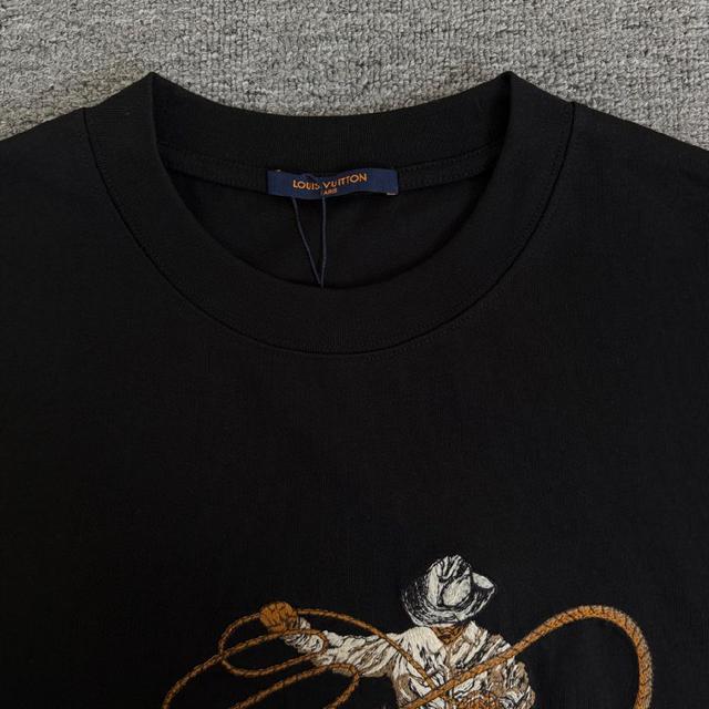 HERMES 爱马仕 拼色领 针织衫圆领 升级，灵感源自八十年代复古