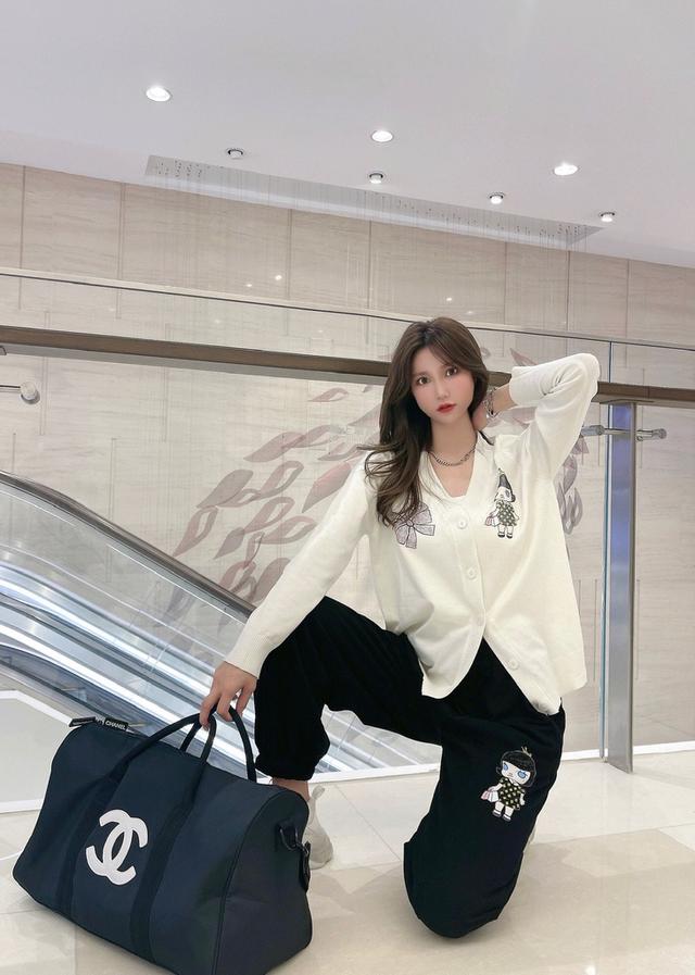 Molly開衫