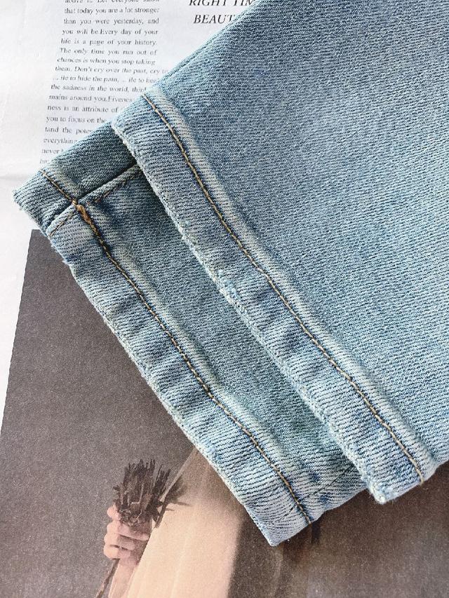 甄选高支重磅丹宁牛仔，半弹工艺弹力适中不紧绷，软糯亲肤、透气耐磨，