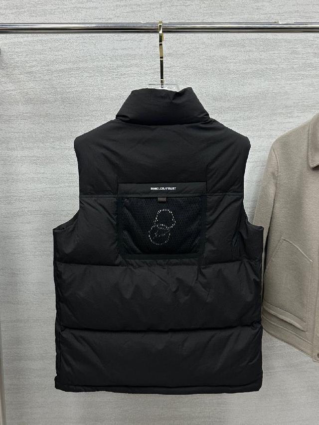2025新品 TB 新款羽绒马甲 秀场新品，品相非常完美