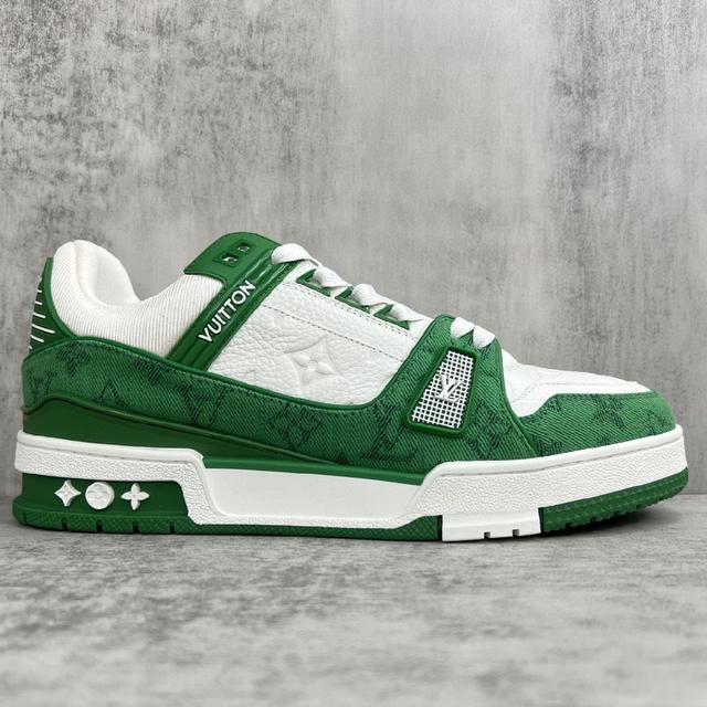 Louis*Vuitto* LV Trainer 最新走秀款 大底和面料私模 绝
