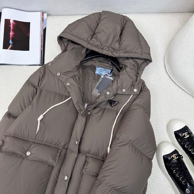 秋冬最新款连帽长款面包服羽绒服🖤 经典H直筒长款版型 上身
