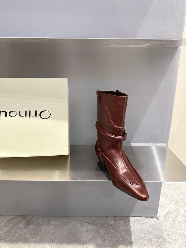 经典时尚配色 毫不费力的优雅风来袭 时髦 精致 绝美