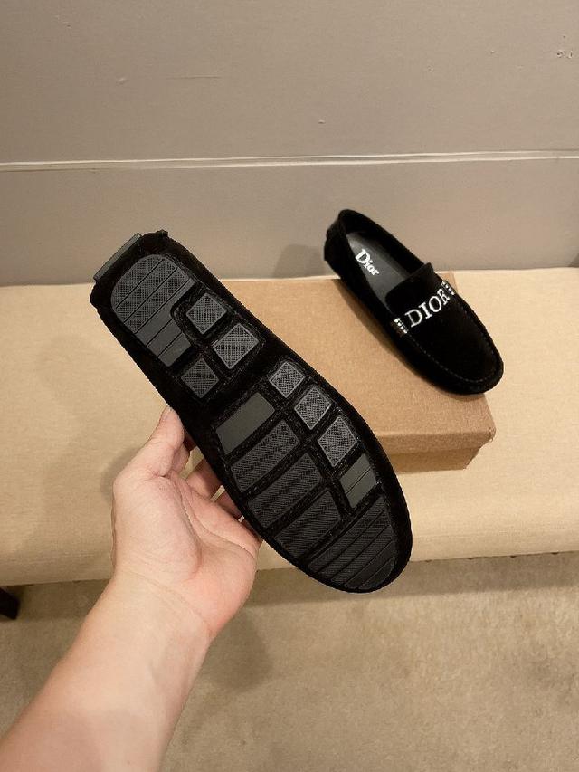 顶级代购🇮🇹 巴 炸街男神新品来袭，超人气爆款专柜新款