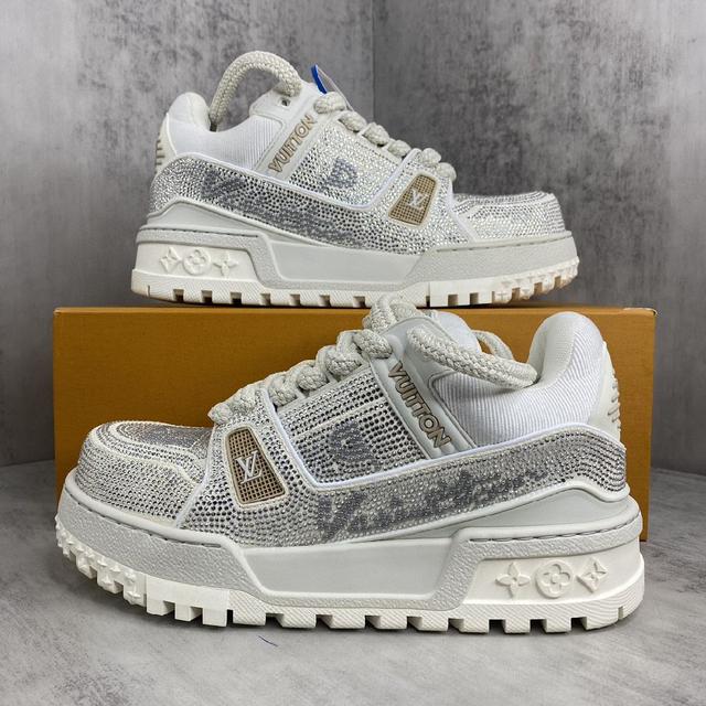 LV Louis Vuitton 23S走秀款Trainer 胖丁满钻面包