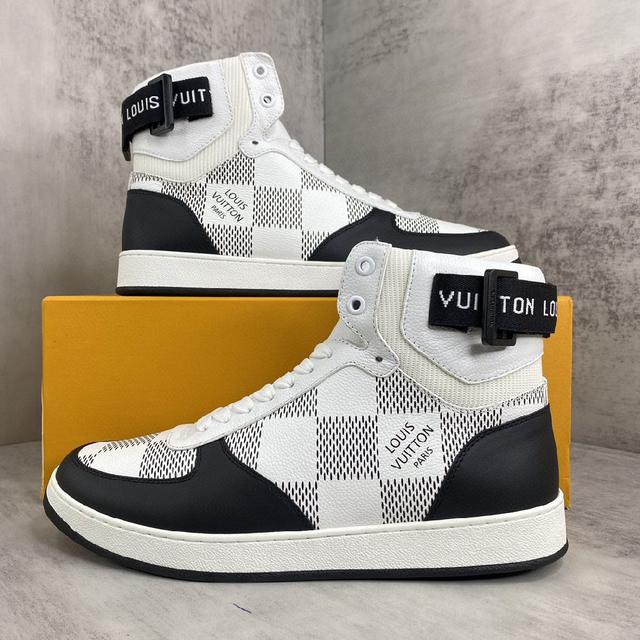 高帮运动鞋 Monogram 丹宁布取自可循环聚酯纤维