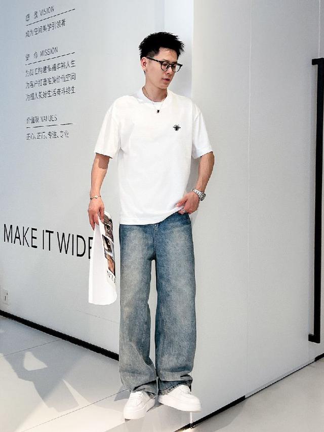 2025春夏新款首发专柜最新款短袖圆领T恤 高端订制 设计前卫时尚