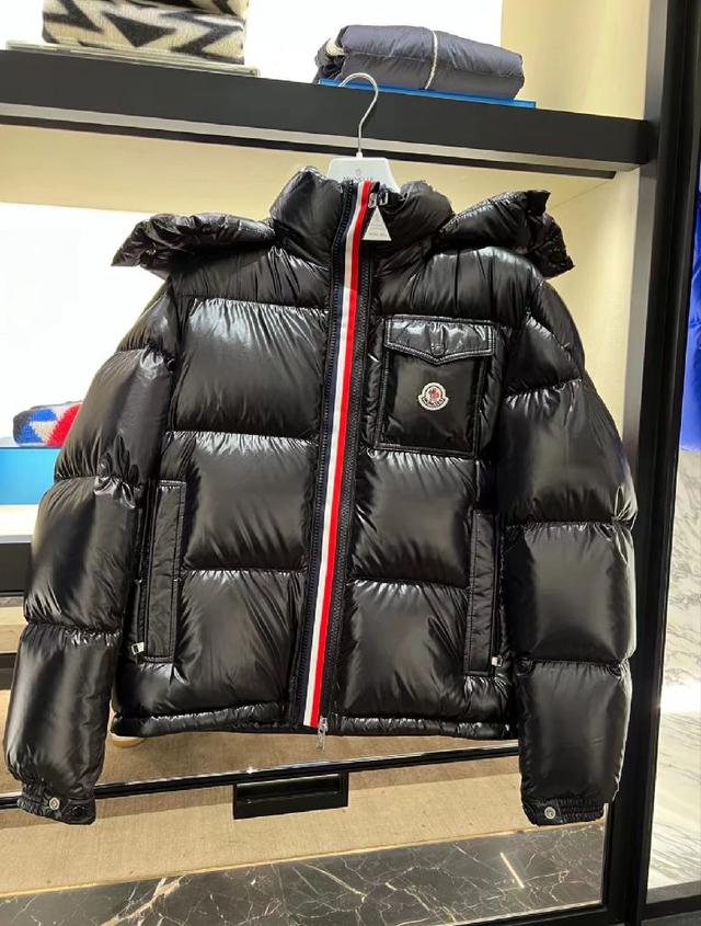 机甲风拼接MONOGRAM老花立领羽绒外套