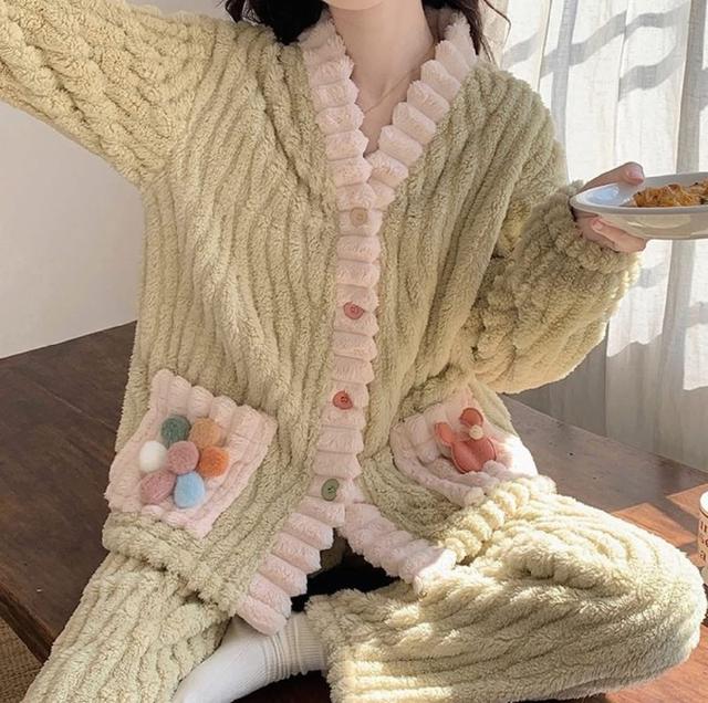 K1455-法蘭絨暖暖甜美花朵保暖睡衣套裝