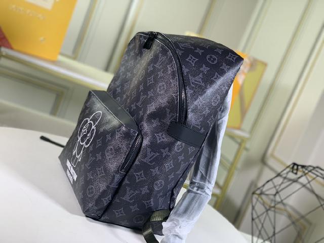 新款Apollo双肩包，经典Monogram涂层帆布材质