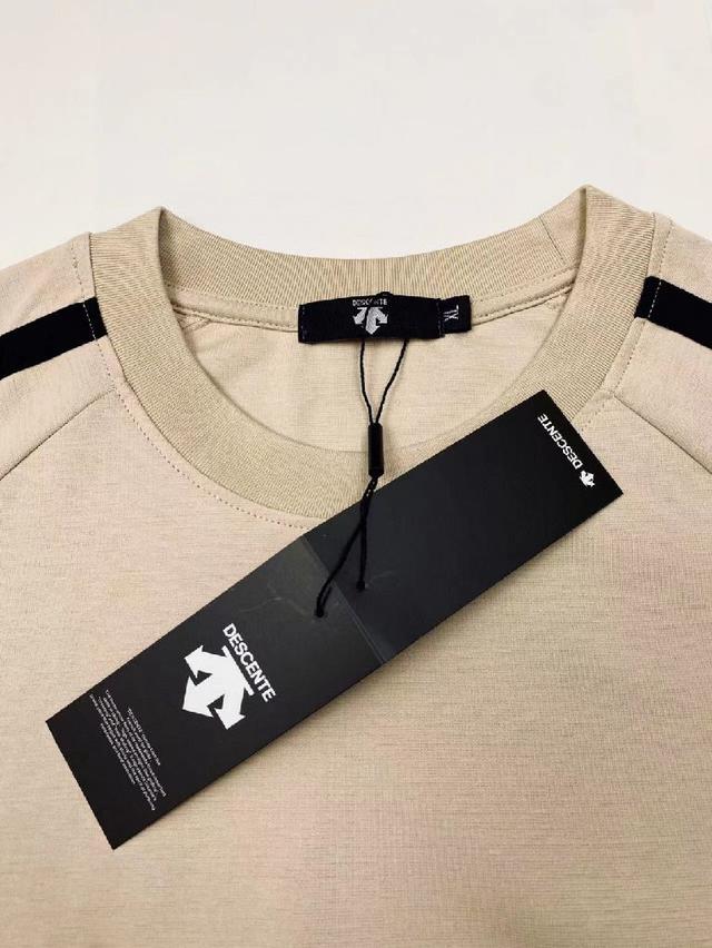 迪桑特DESCENTE ESSENTIAL 系列 TOUGH透气印花图案短袖T恤 男女同