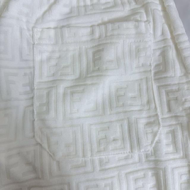 定制全棉毛巾面料满印提花，质感舒适度都是拉满的 ，上身简约百搭