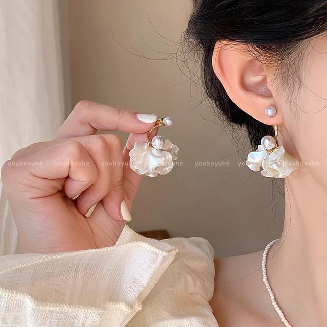 【長期團2025】【預購商品】【批發】韓系氣質優雅珍珠花朵 925銀針耳環 86578