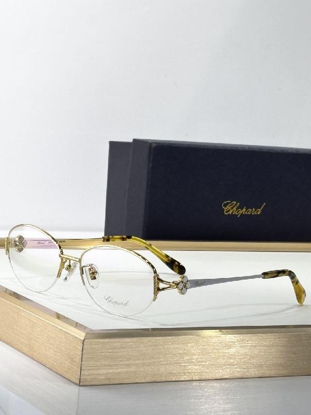 Chopar* 四叶草🍀 MODEL：VCHL22J SIZE：53口17-140