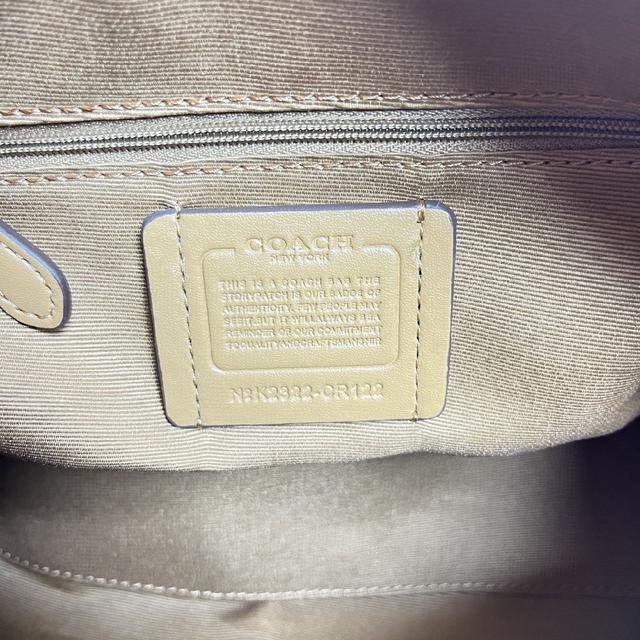 新款COACH 蔻驰 奥莱款热销经典款 男士单肩背斜挎包。