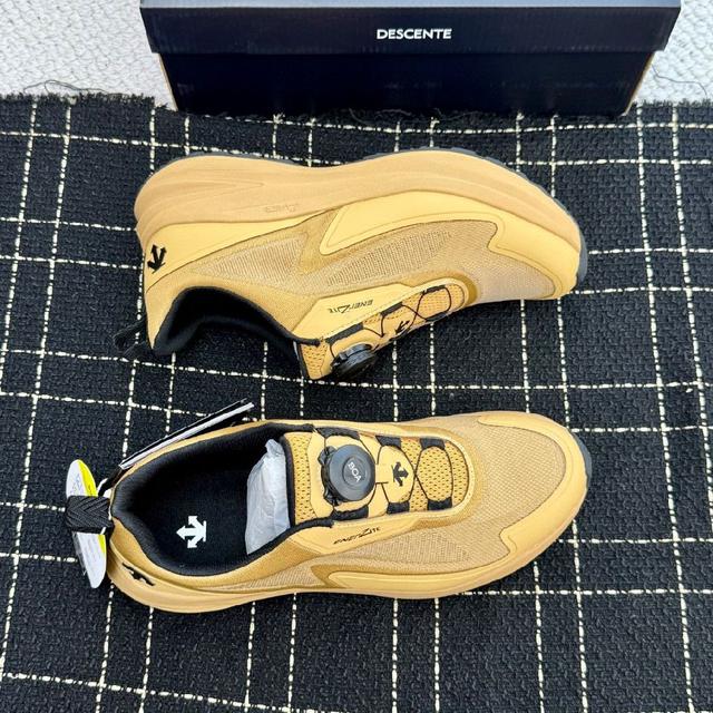 迪桑特DESCENTE Dualis GORE-TEX时尚防滑耐磨中帮