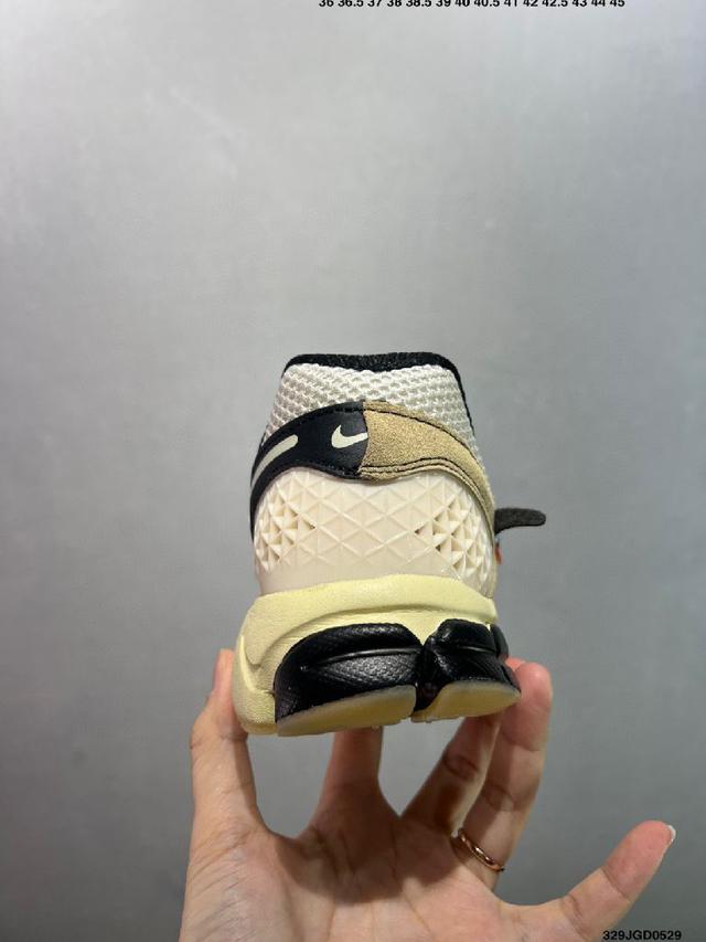 真标✅耐克Nike Zoom Vomero 5