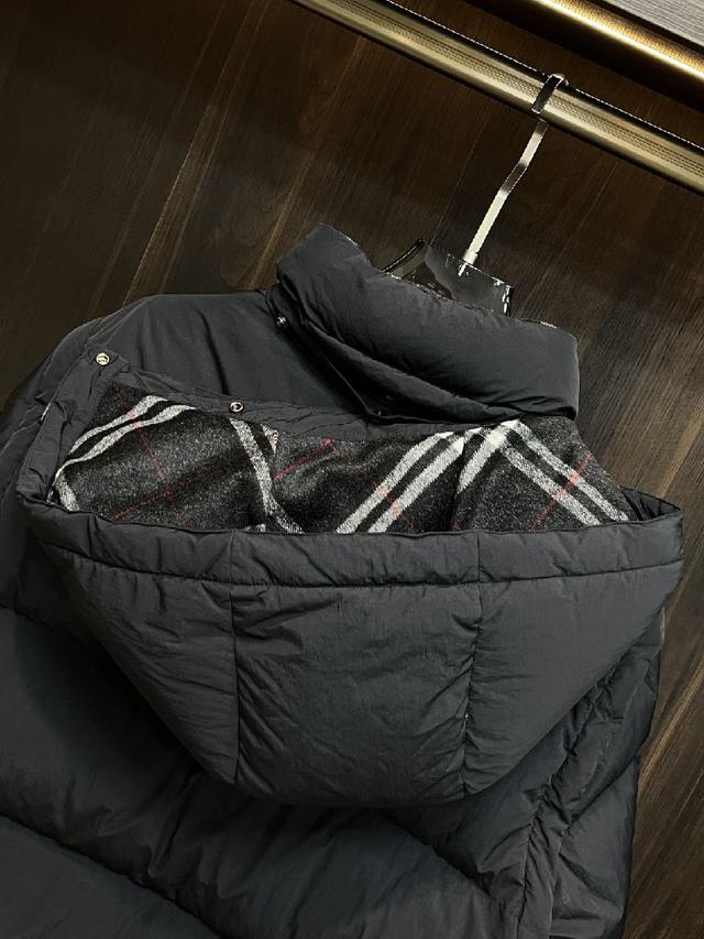 Moncler 2025最新款时尚设计师款羽绒外套❤️蒙口连帽羽绒服