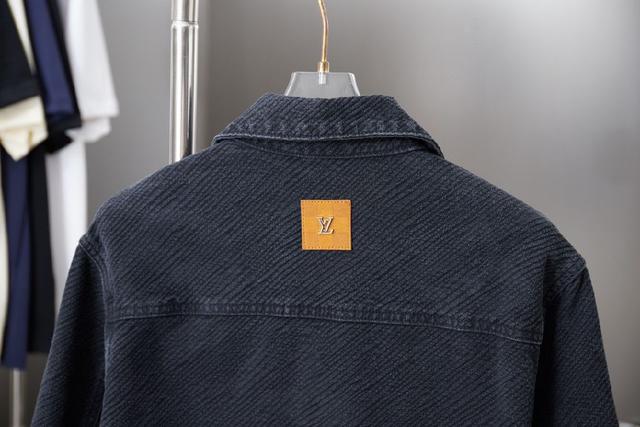 路易威登 𝙇𝙤𝙪𝙞𝙨 𝙑𝙪𝙞𝙩𝙩𝙤𝙣 1V 25FW Tyler