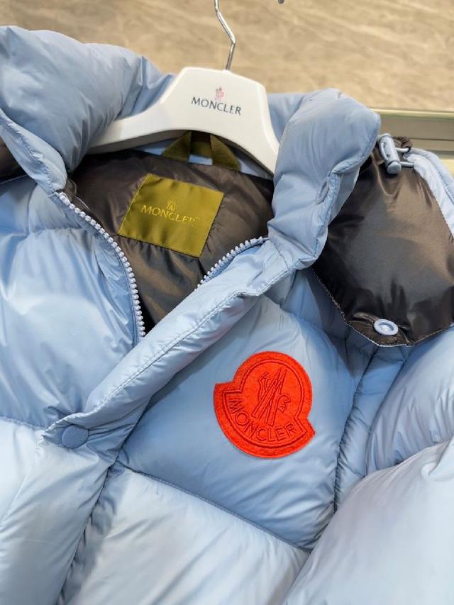 P4100   Moncler Cyclone 二合一羽绒夹克外套.柜台实拍展示.