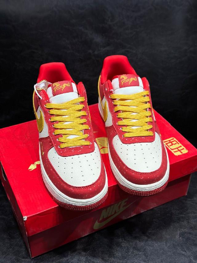 空军一号 防滑耐磨 低帮 板鞋 男女同款 马到功成 迎新 限定款