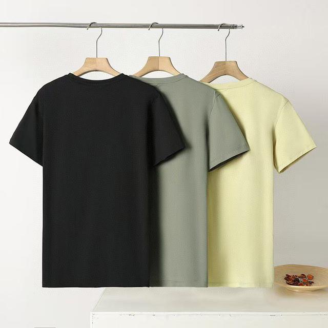 迪桑特熟悉的tough面料绝对市场独有，吸湿排汗功能那更加必须！面料亲肤舒爽