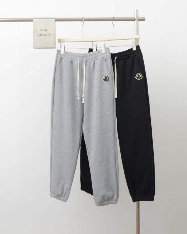 一款真正能从秋穿到冬的百搭连帽卫衣，无论通勤、