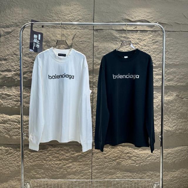 该创意团队由一帮怀揣梦想与满腔热血的年轻人组成。在这个由创造性和