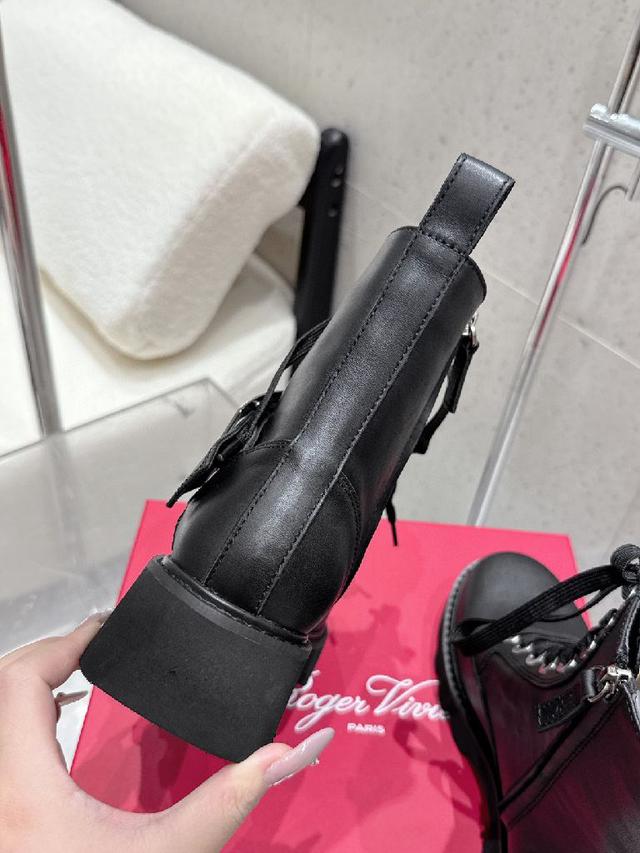 RV秋冬必备！超百搭的短靴，显高又显瘦！ 25年新款短靴！