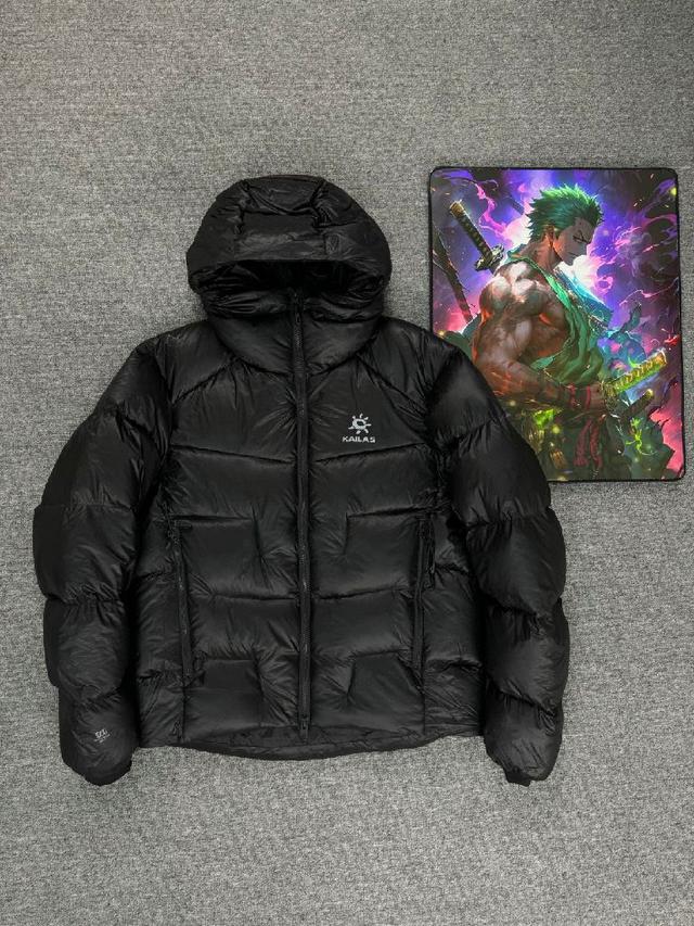 1000蓬松度！25年最火羽绒服出货！上得雪山，下得“厨房”受无数户外人追捧