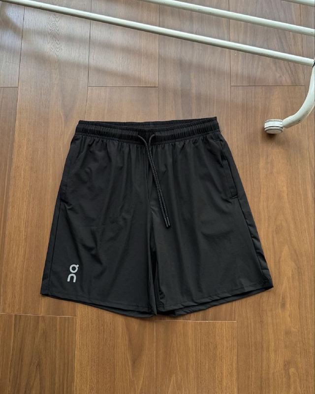 经典蓝绿色颜值爆表 夏天怎么可以没有一件凯乐石速干T 圆领设计简约大方