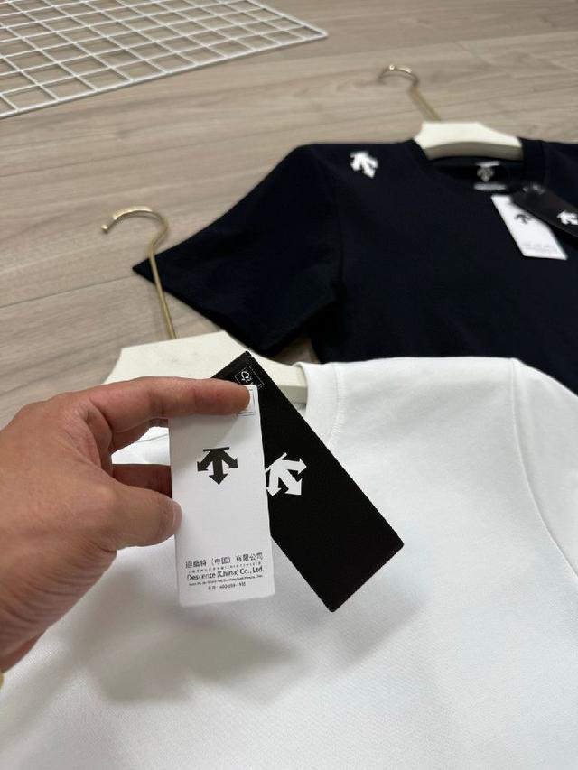 迪桑特DESCENTE 四色新款大字母logo短袖Polo衫冰丝速干专柜同
