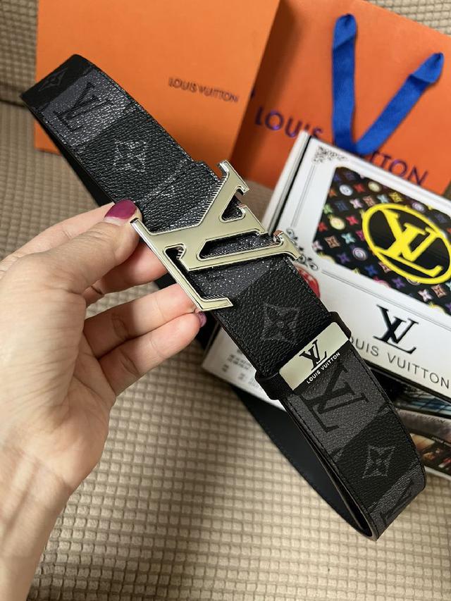 鳄鱼皮纹路-24K纯钢材质.镶钻石💠真空电镀工艺.史蒂芬老鹰头蓝宝石水晶设计🦅永不掉色