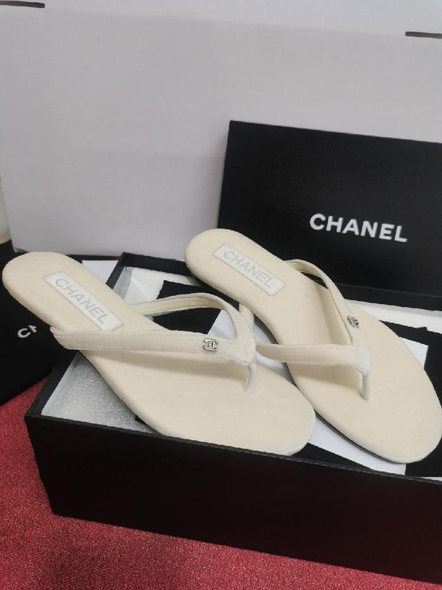 春夏季最新款人字拖…夹趾拖鞋…沙滩凉鞋❗️